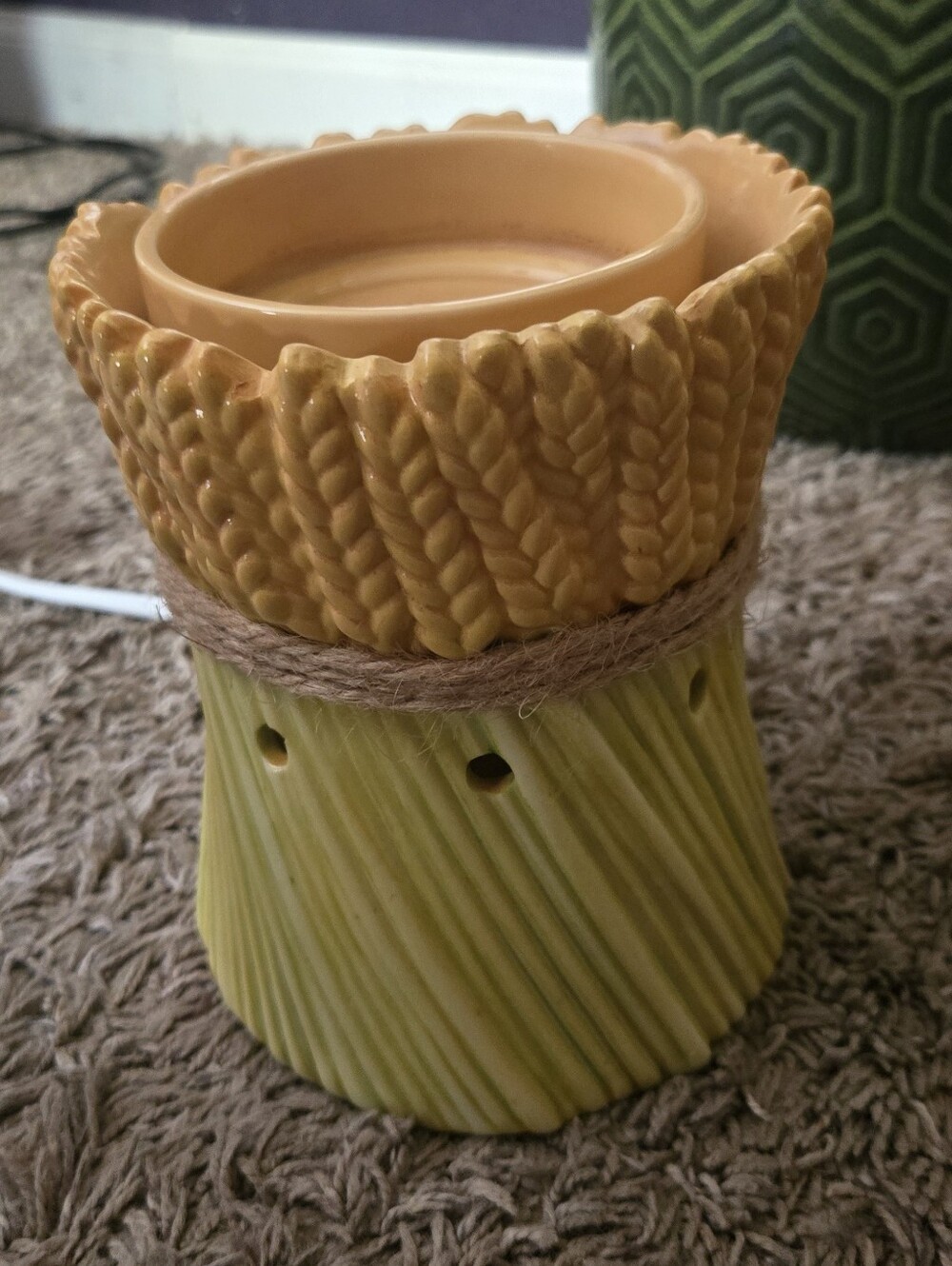 retired Scentsy Grateful Harvest Wax Warmer